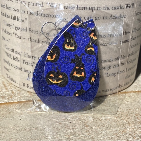 3 for $15 Halloween Blue Glitter Earrings Pumpkins - Picture 5 of 5
